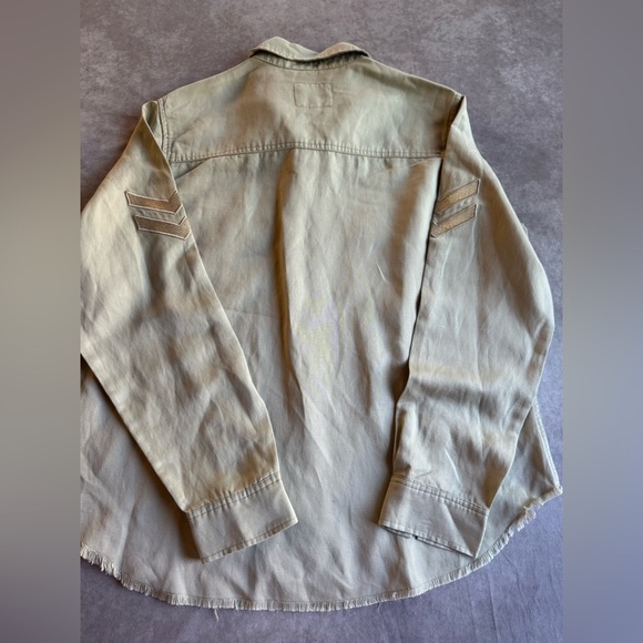 Rails Loren Military Tan Casual Button Down Shirt - Picture 6 of 8